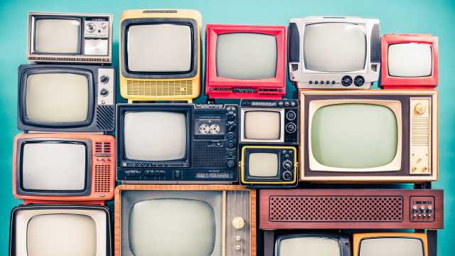 Abstand zum Fernseher. Wie weit sollte ich vom Fernseher entfernt sitzen?